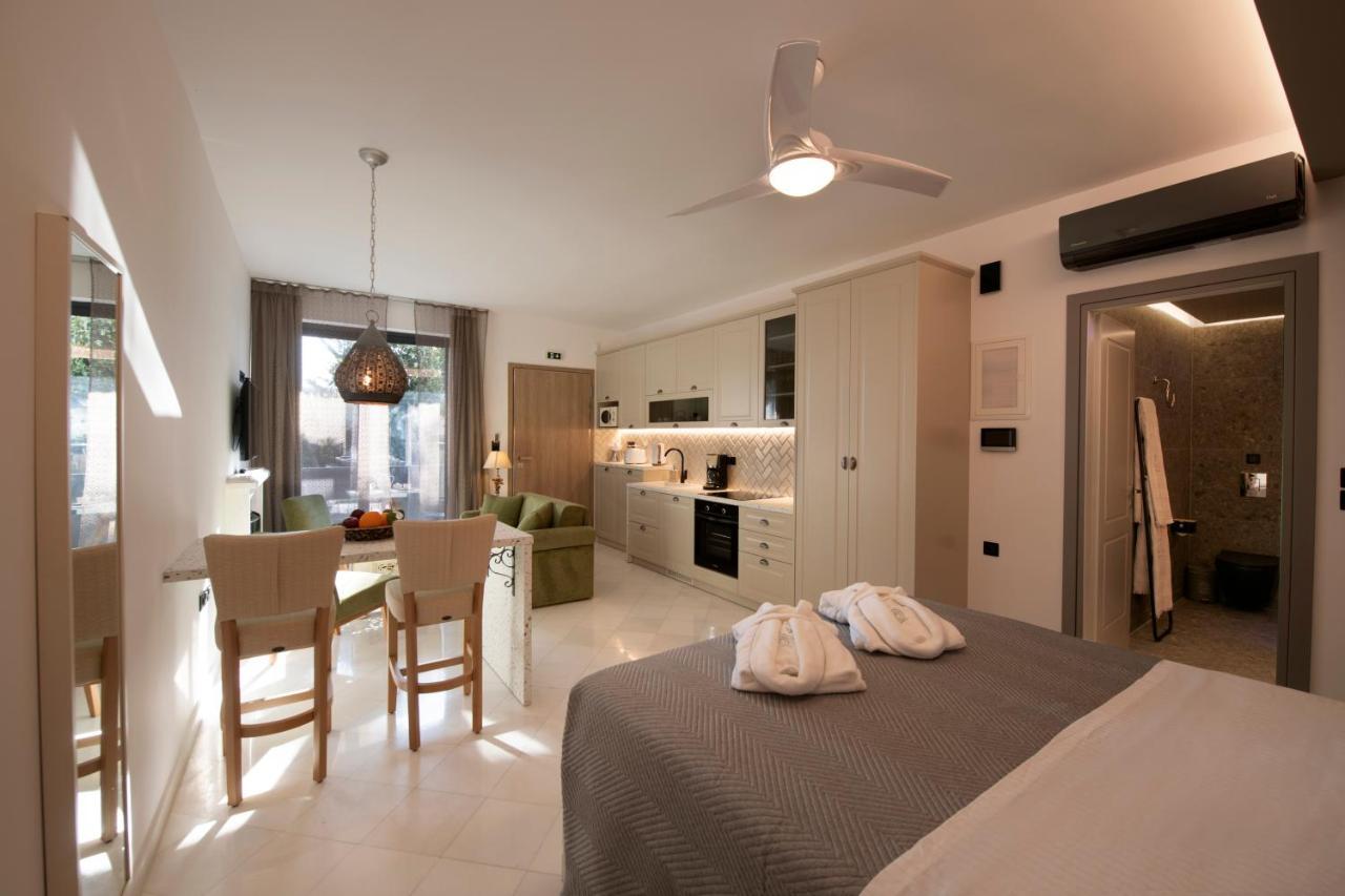 Aval Riviera Appartement Lagonisi Buitenkant foto